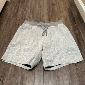 Men’s Lululemon At Ease Short 7” Heathered Gray (M)